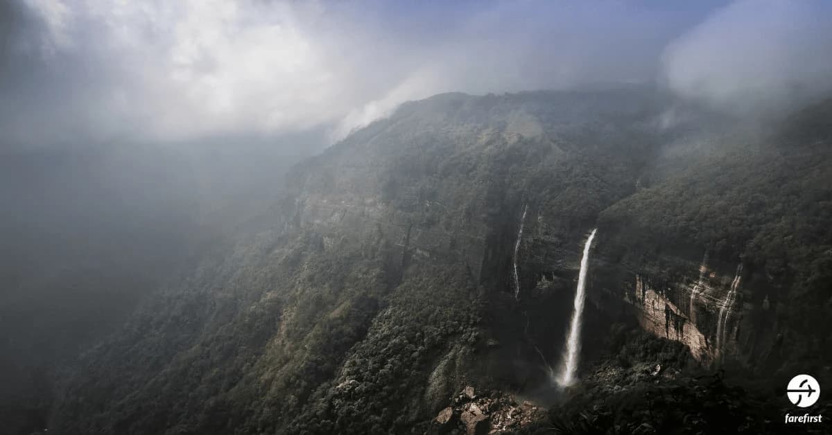 nohkalikai-falls–meghalaya-india